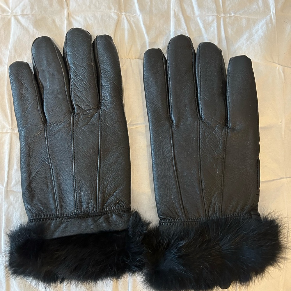 Black Faux Leather Gloves with Faux Fur Cuff